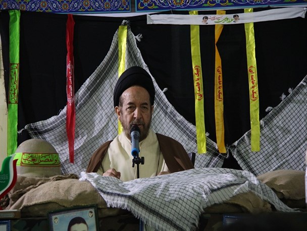 وظیفه ما دفاع از خط امام و شهدا است/ در مکتب اسلام سازش، همفکری و همراهی با دشمن نیست + تصاویر