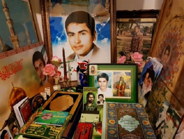 دیدار با خانواده دانشجوی شهید جمال اسدی+تصاویر