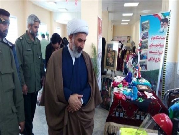 تصاویر/ بازدید نماینده ولی فقیه در سپاه گلستان از نمایشگاه بسیجیان کلاله