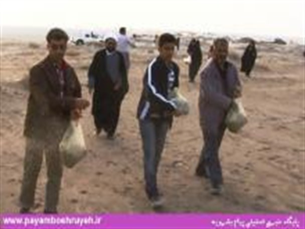 دوستاران طبیعت ،دل کویر را بذر پاشی کردند+تصویر