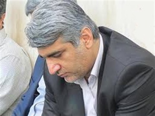 دسته گل مدیر کل سیاسی استانداری بوشهر در خورموج