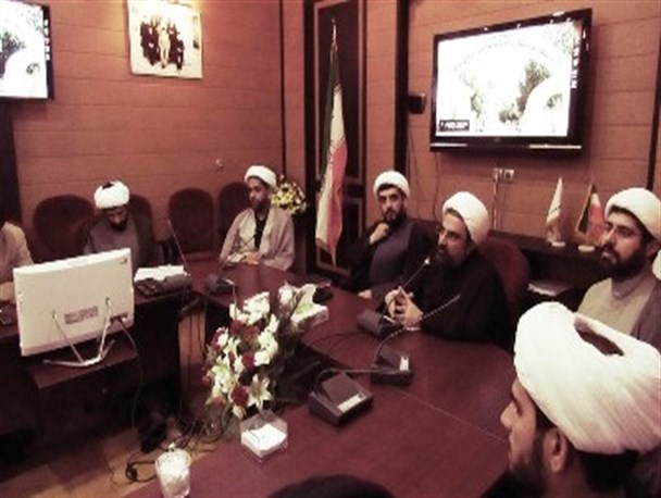 روحانیان باید با فراگیری مهارتهای ارتباطی افراد را به خود جذب کنند