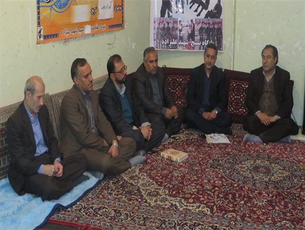 فرهنگ دفاع مقدس برگرفته از فرهنگ اصیل عاشورایی است