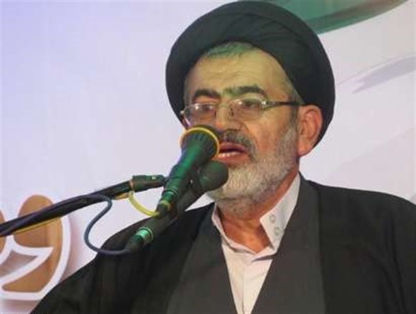 ائمه جمعه نقش رهبری را در هرمنطقه ایفا می کنند/نماز جمعه پلدختر از ستادهای فعال کشور است