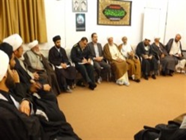 گردهمایی روحانیون و ائمه جماعات شهرستان دهاقان برگزار شد