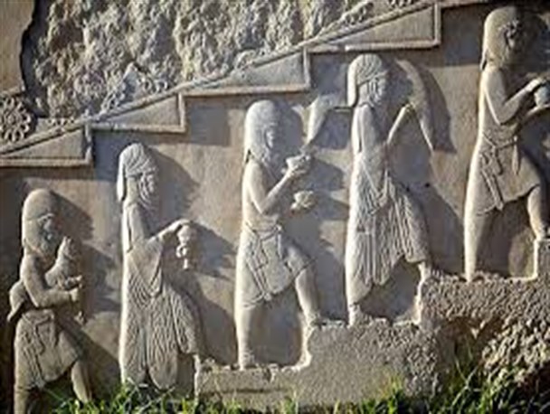زنان در ایران باستان از چه جایگاهی برخوردار بودند