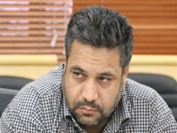 استاندار نقش کلیدی خود در واگذاری 15 درصد سهام سنگ آهن به مردم بافق را ایفا کند