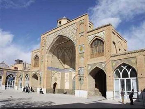 مساجد شهری و بین راهی بروجرد برای استقبال از مسافران نوروزی آماده شدند