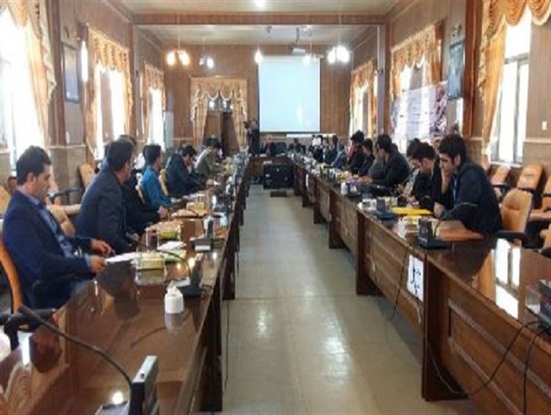 همایش دهیاران در تاکستان برگزار شد
