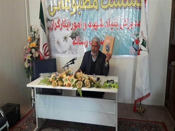 کرمان، رتبه دار زیارت قبور شهدا در کشور/سردار سلیمانی: دیدار با مادران شهدا به من روحیه و انرژی می دهد