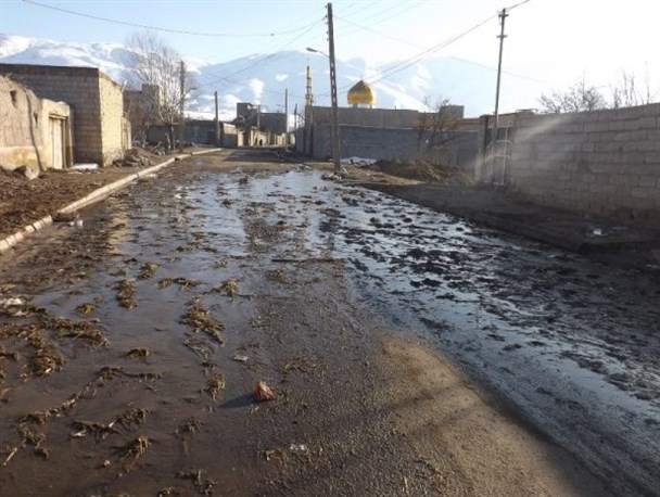 وضع نامناسب بهداشت در روستای هریس/ مردم از دهیار و شوراهای این روستا گله مندند+تصاویر