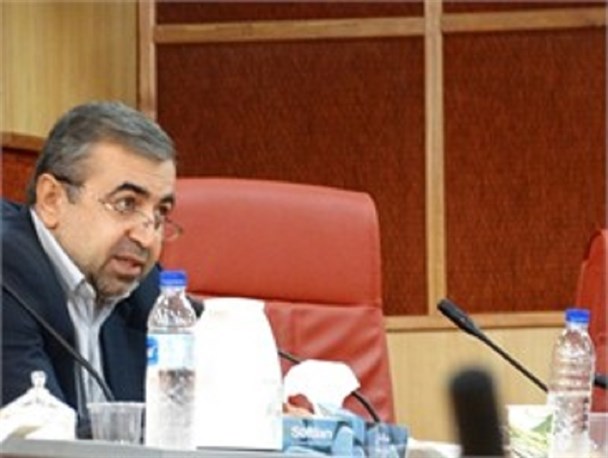 تخلفات پیش آمده حاصل یک روز نیست/شهردار باید درباره تخلفات شفاف سازی کند