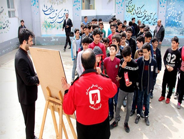 پیوستن دانش‌آموزان ساروی به کمپین «چهارشنبه سوزی ممنوع»