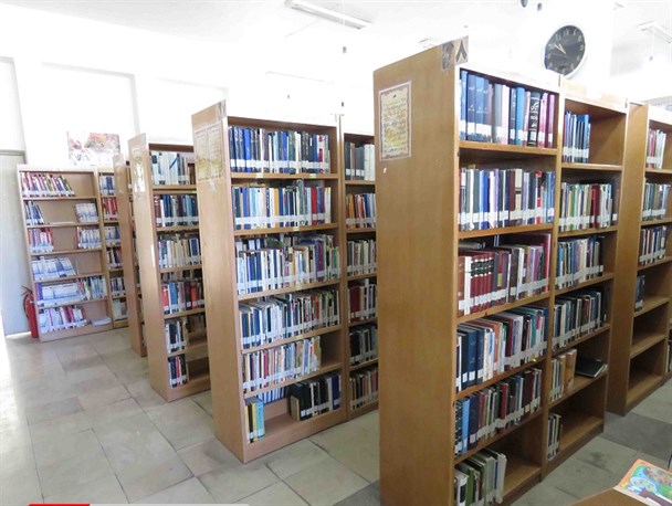 طرح ملی کتابخانه‌گردی در شهرضا اجرا شد+تصاویر