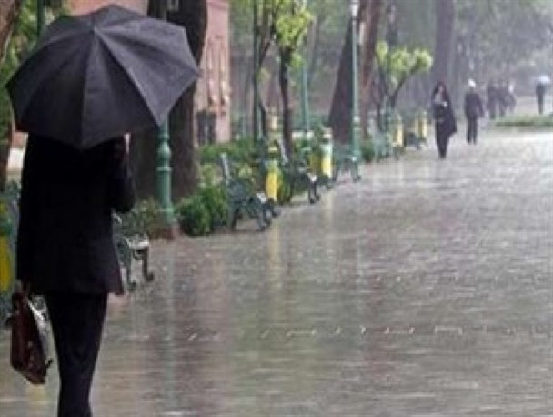 رانندگان موارد ایمنی را رعایت کنند/بارش برف و باران در کلیه محورهای مواصلاتی استان