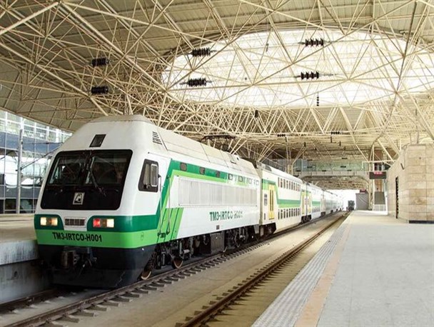 متروی هشتگرد ۱۰۰درصد ایمن است/ متروی فرودگاه امام بلااستفاده مانده