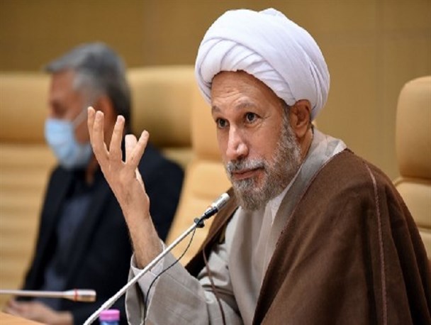 این توقع که مسجد توجیه کننده کار دولت‌ها باشد صحیح نیست