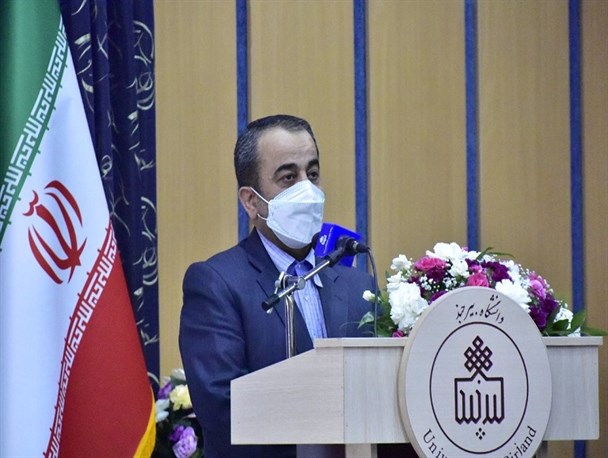 دانشگاه در قبال جامعه و صنعت مسئول است/ دانشگاه باید از سلیقه‌گرایی بپرهیزد و قانون‌مدار باشد