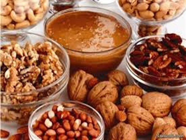 چربی بدنتان را با مغزها تامین کنید/مصرف بالای گوشت قرمز با بروز سرطان ارتباط دارد!