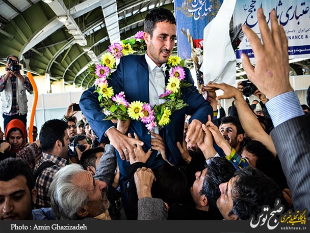 تصاویر/ استقبال از سربازان ربوده شده در مشهد