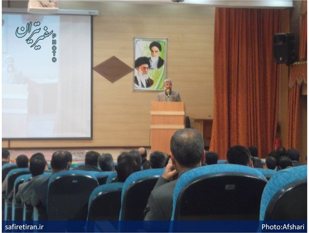 جلسه مدیران و معاونین مدارس با موضوع مرحله دوم هدفمندی یارانه ها+ تصاویر