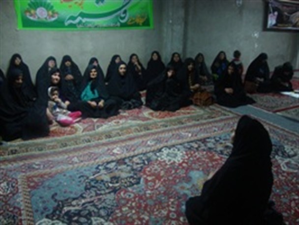 دوره آموزشی سبک زندگی حضرت فاطمه(س) ویژه مددجویان در اردل برگزار شد
