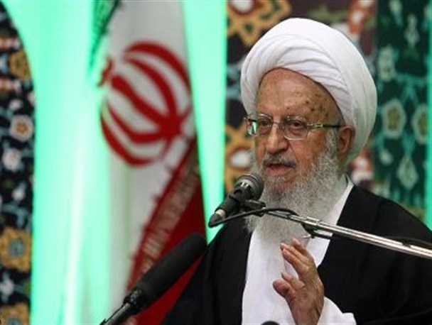 مسئولان کشور پاسخ قاطعی به اهانت های اخیر عربستان بدهند
