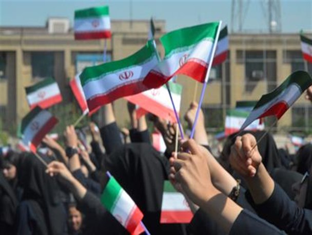 جشن فناوری هسته ای با حضور دانش آموزان در شهر ری برگزار شد + تصاویر