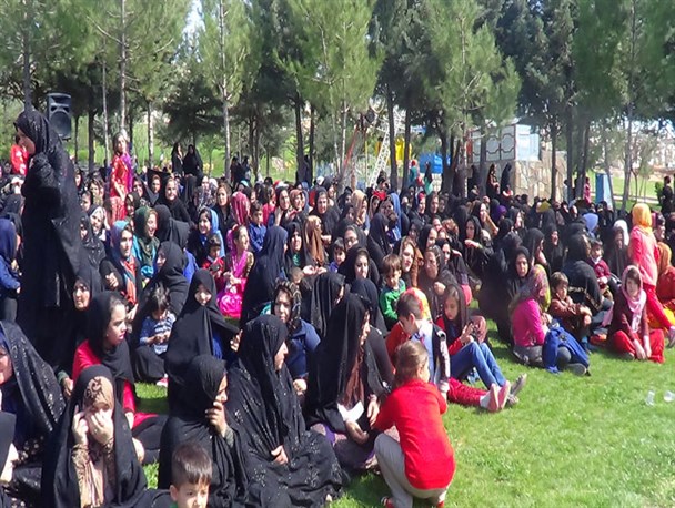 جشن بزرگ میلاد کوثر و بزرگداشت روز مادر در شهرستان جوانرود برگزار شد