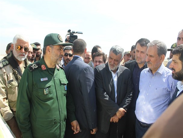 بازدید معاون اول رئیس جمهور از کانون ریزگردهای شهرستان کارون