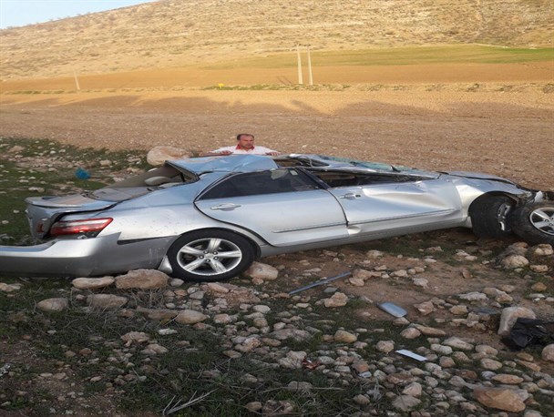 واژگونی خودرو سواری تویوتا در محور اسلام آبادغرب به کرمانشاه 2 مصدوم برجای گذاشت + تصویر