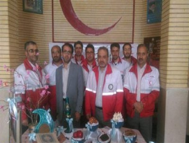 کمک‌رسانی هلال احمر فریدونشهر به ۶۹ حادثه دیده جاده‌ای و ۷۶ خانواده نیازمند در نوروز ۹۶