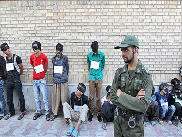 مناطق آلوده شیراز پاکسازی شد