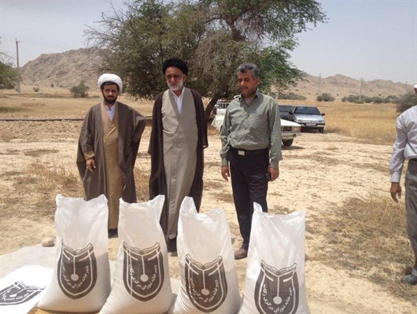 مراسم جمع آوری زکات گندم در روستای لاور شرقی
