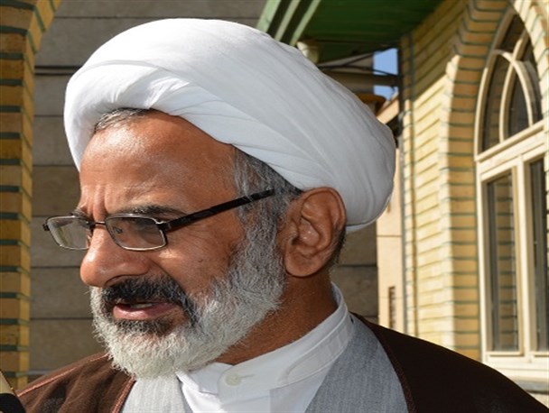 آحاد جامعه باید در امور زندگی خود به اقتصاد مقاومتی توجه کنند