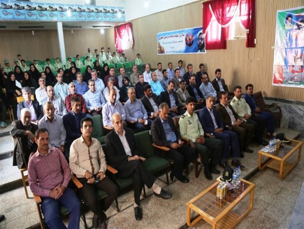 همایش روز معلم در دره شهر برگزار شد