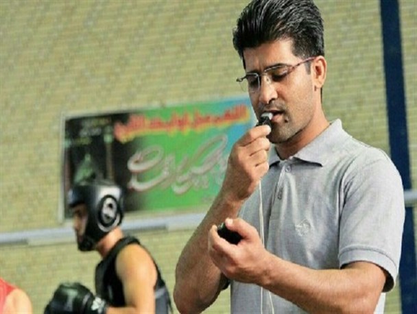 حمایت قهرمان جهانی کیک بوکسینگ از رزمایش کمک مومنانه/ با خدمت به مردم می‌توان پهلوان و قهرمان شد