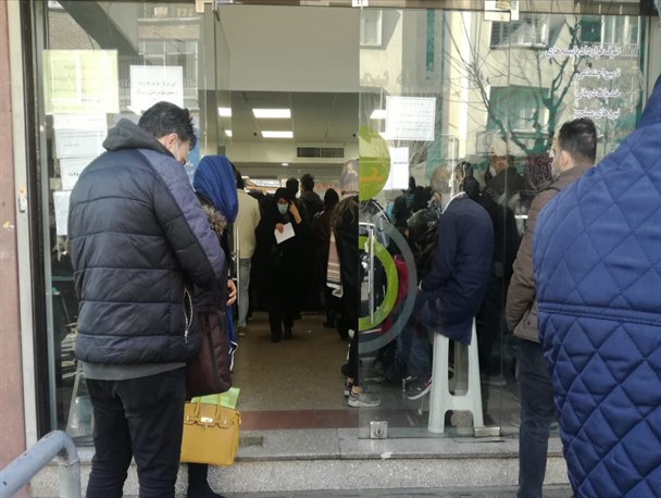 روایت تلخ جویندگان دارو از وضعیت داروخانه‌ها؛ ناموجود است یا گران/ به‌ناچار رفتم کربلا هم زیارت کردم و هم دارو را دریافت کردم!