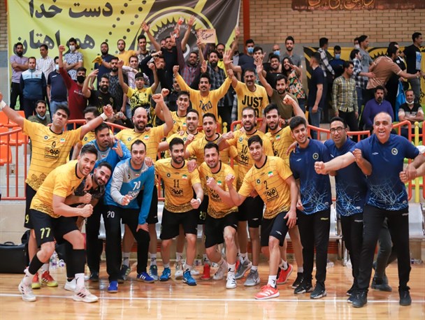 لیگ برتر هندبال| جام سی و چهارم به زاینده رود رفت/ سپاهان قهرمان شد