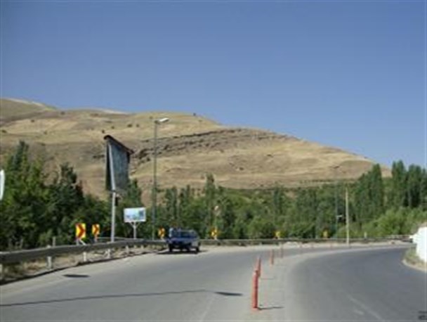 نصب تابلوی " پایان محدوده نظارت های فرهنگی " در ابتدای تفرجگاه بند ارومیه؟!