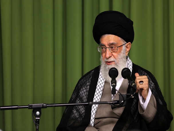 تصاویر/دیدار محققان و مدیران جهاد دانشگاهی با رهبری