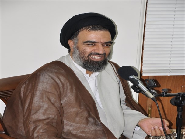 برخی به دنبال معرفی شخصیت دلخواه خودشان از امام به نسل‌های بعدی انقلاب هستند
