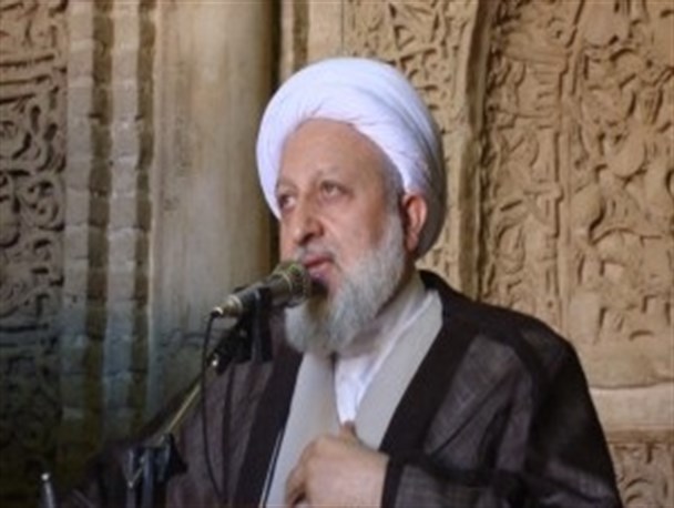مساجد اصفهان برای تحقق شعار سال آماده می شوند
