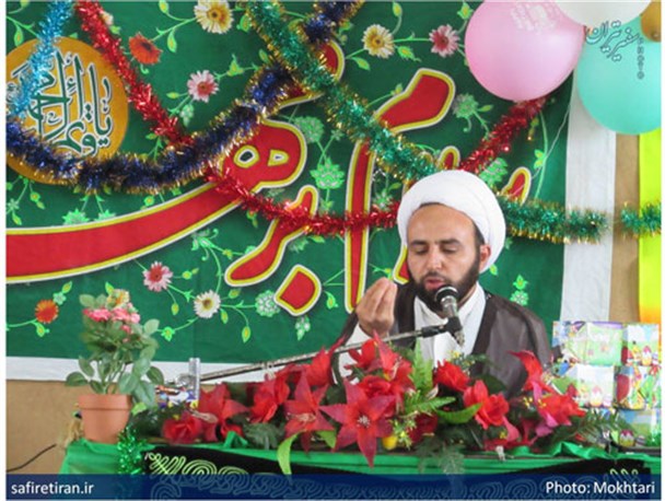حضرت رقیه (س) با شهادت مظلومانه اش دشمنان اسلام را رسوا می کند