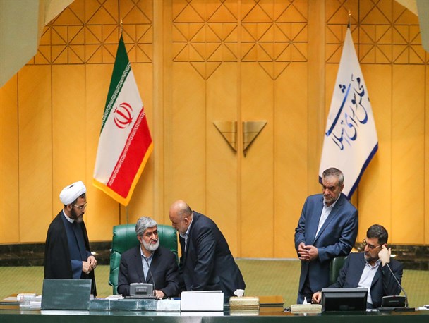لزوم تشکیل فراکسیونی با استانداردهای انقلابی