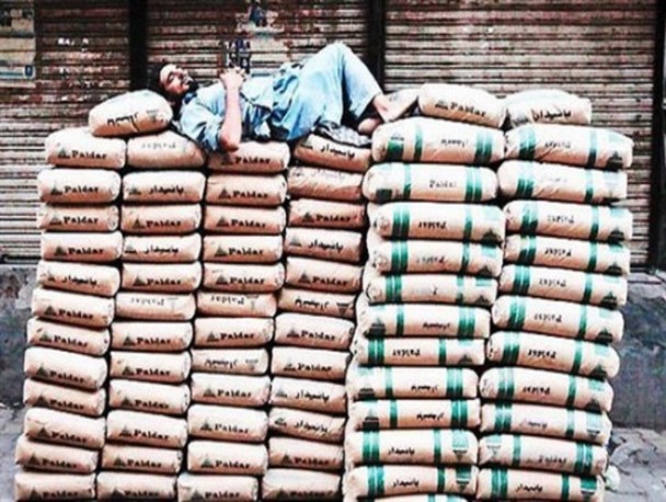 عدم حمایت دولت بازار صادرات سیمان را به رکود کشاند