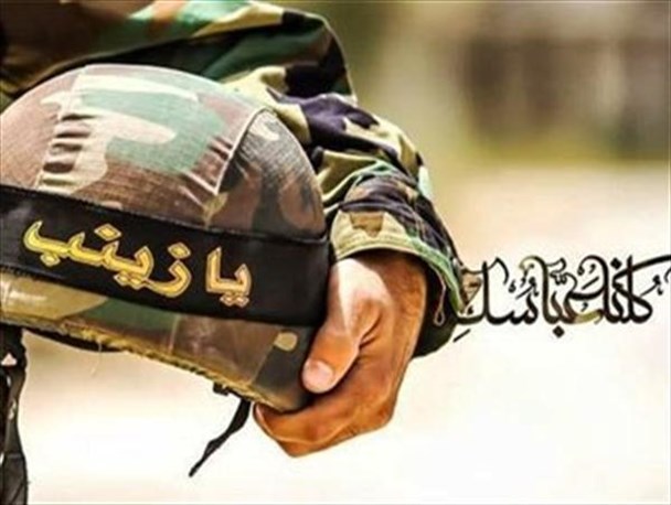 فرمانده قرارگاه پدافند هوایی ارتش در جنوب کشور با خانواده شهید مدافع حرم جهرم دیدار کرد