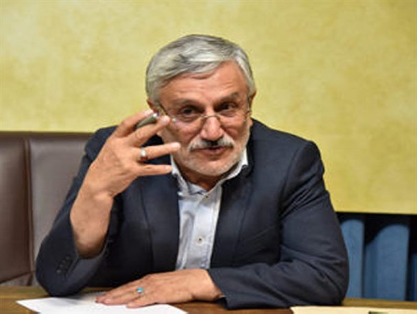 ایستادگی در برابر دشمن موجب رونق اقتصاد داخلی می‌شود