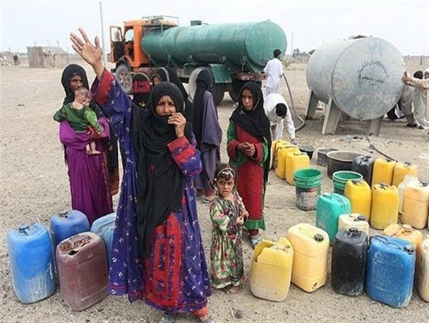 بحران قطعی آب در منطقه بحرانی سراوان/جیره بندی مایه حیات در روستاهای کرونازده فاجعه بار است
