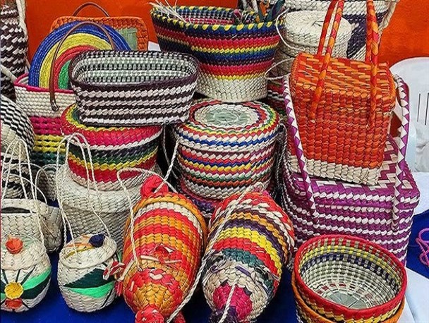 کارآفرینی با ایجاد تنوع در تولید محصولات بومی